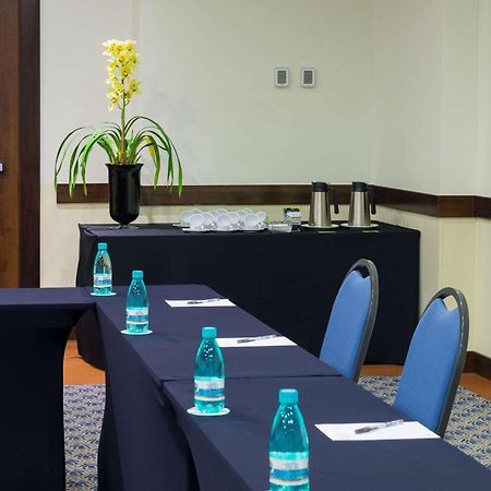 拉迪森库里蒂巴酒店 库里提巴 外观 照片 Meeting room