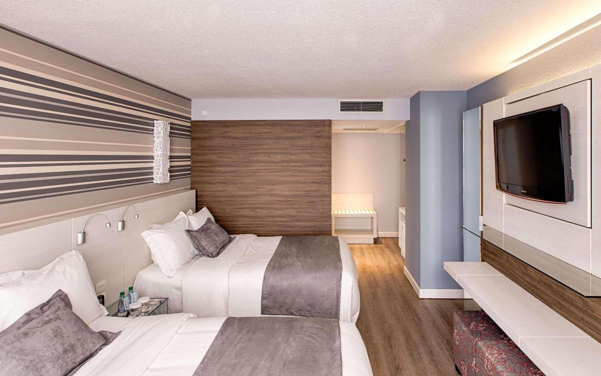 拉迪森库里蒂巴酒店 库里提巴 外观 照片 A room at the hotel